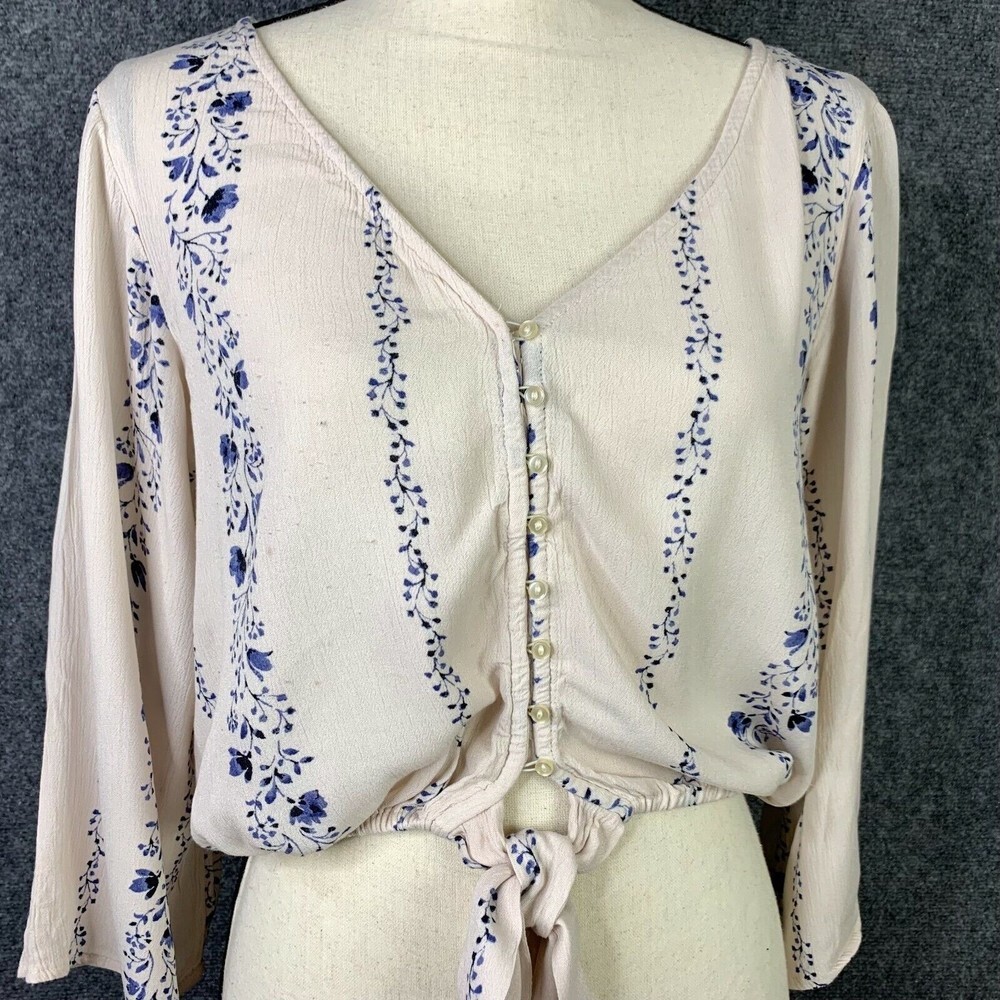 American Eagle Outfitters Cream and Blue Blouse - Picture 8 of 10